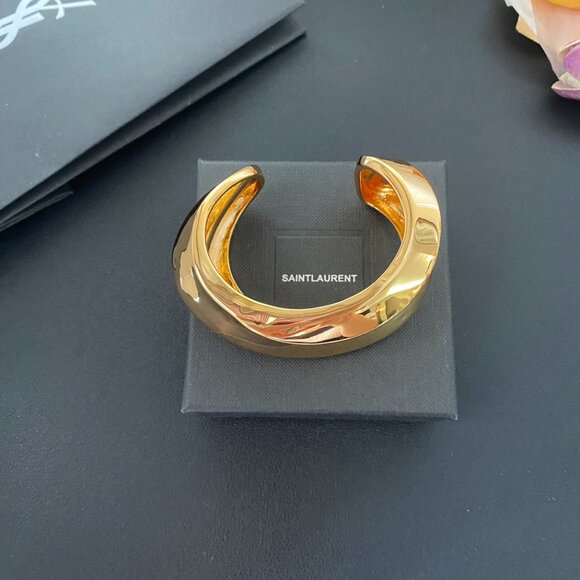 Authentic YSL Saint Laurent Statement Gold Cuff Bracelet - Bold & Chic - Picture 9 of 9